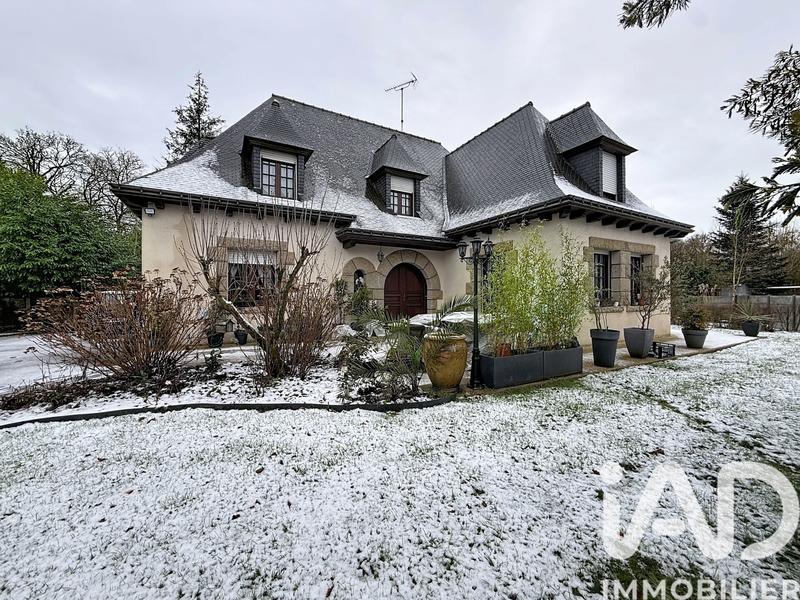 Maison - 186 m² - 5 pièces
