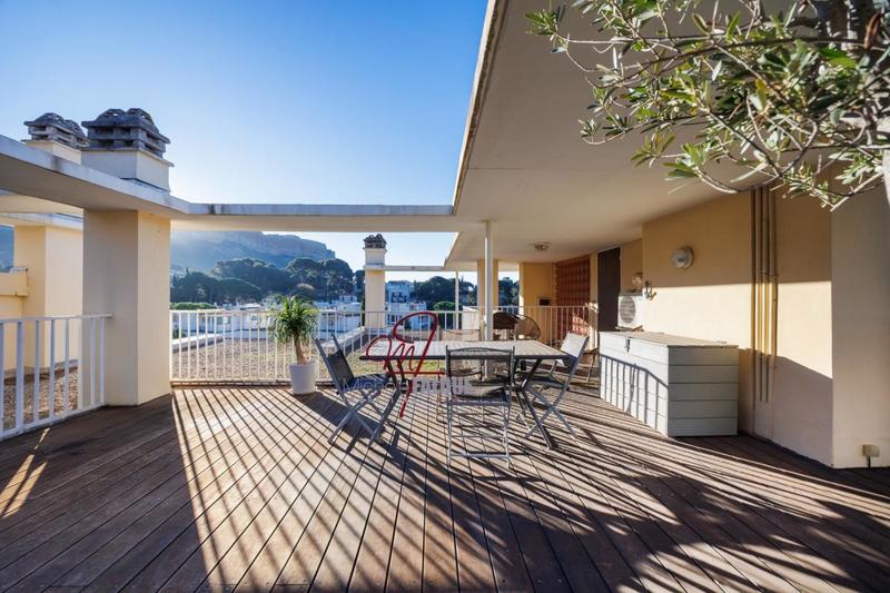 Appartement - 96 m² - 3 pièces