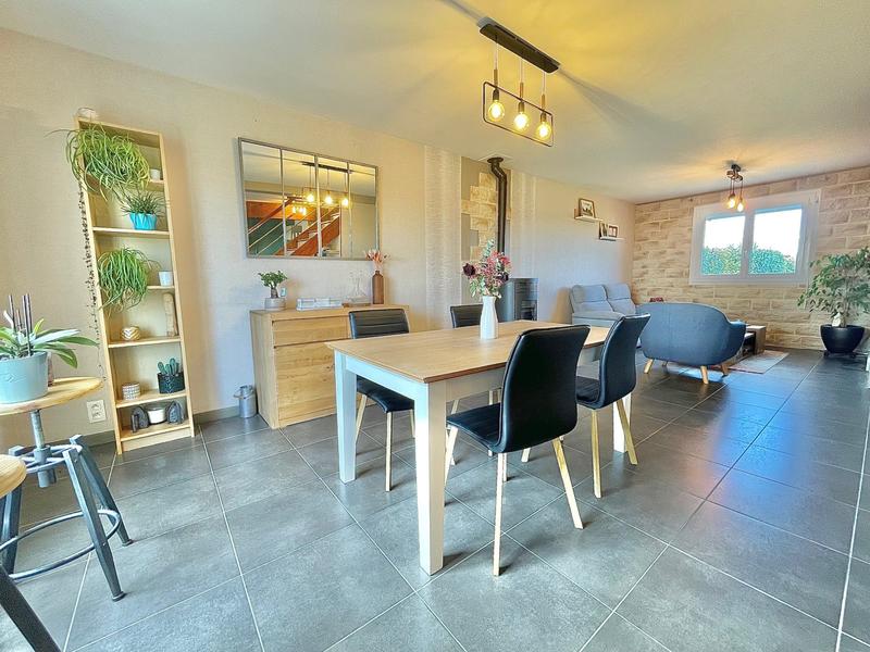 Maison - 127 m² - 6 pièces