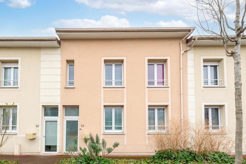 Appartement - 120 m² - 7 pièces