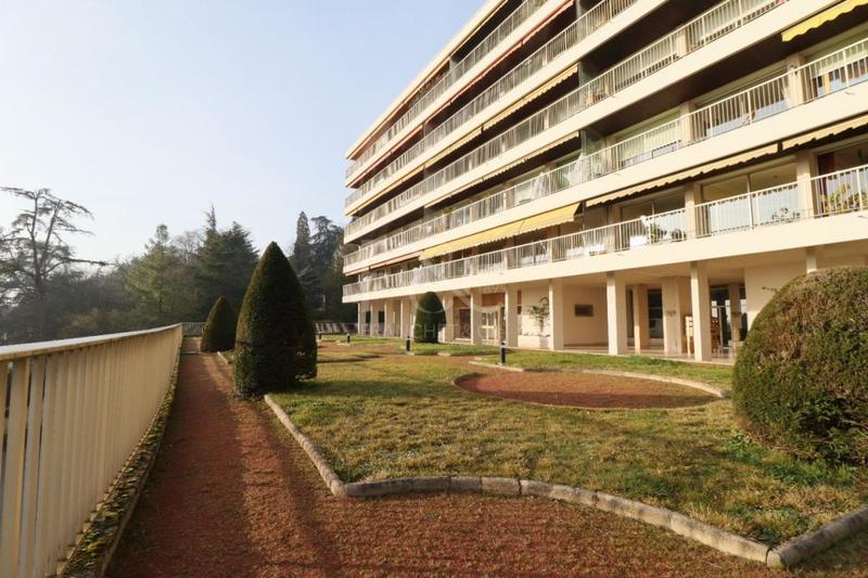 Appartement - 105 m² - 4 pièces