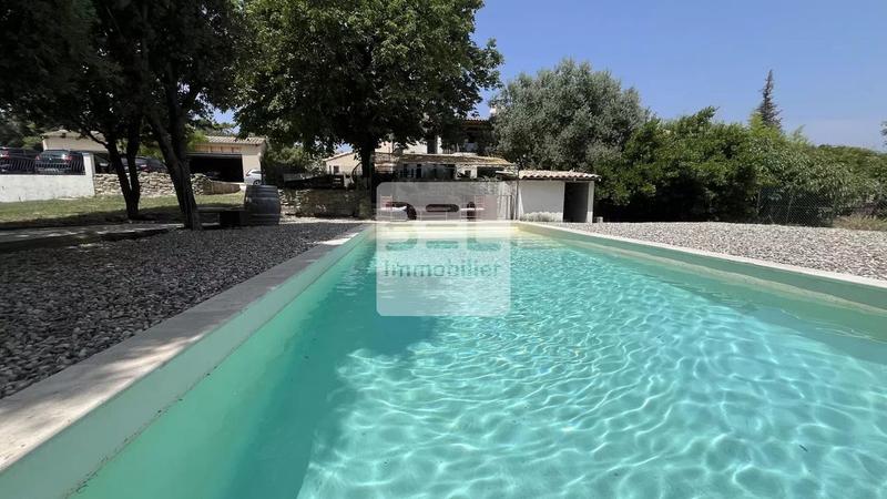 Corps de ferme - 212 m² - 11 pièces