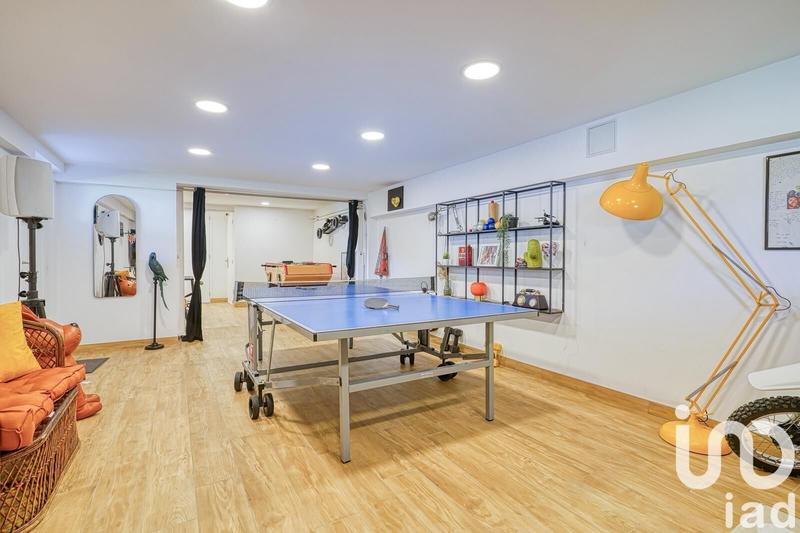 Maison - 140 m² - 5 pièces