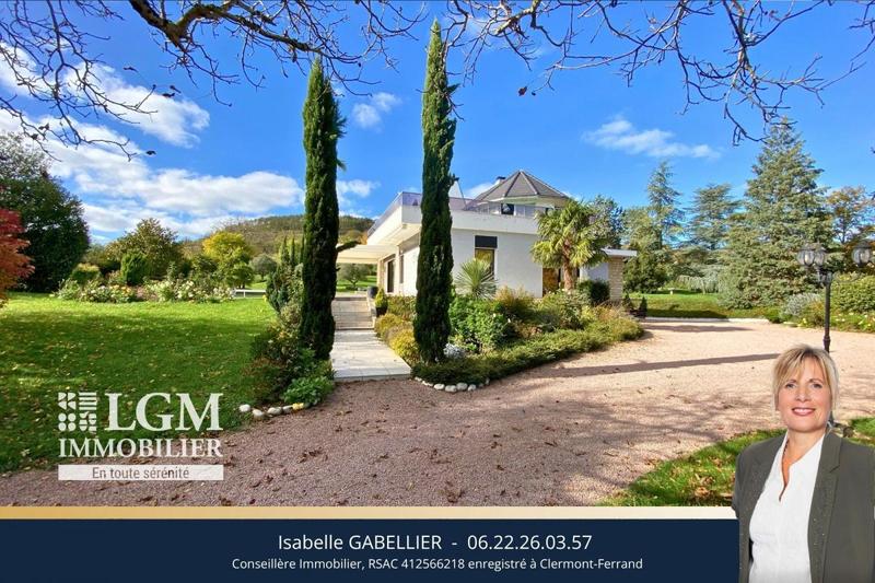 Villa - 288 m² - 6 pièces