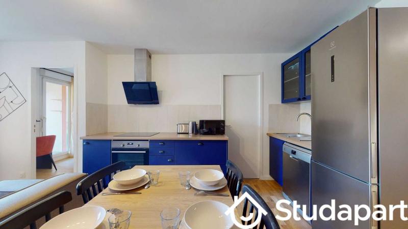 Chambre - 12 m² - 1 pièce