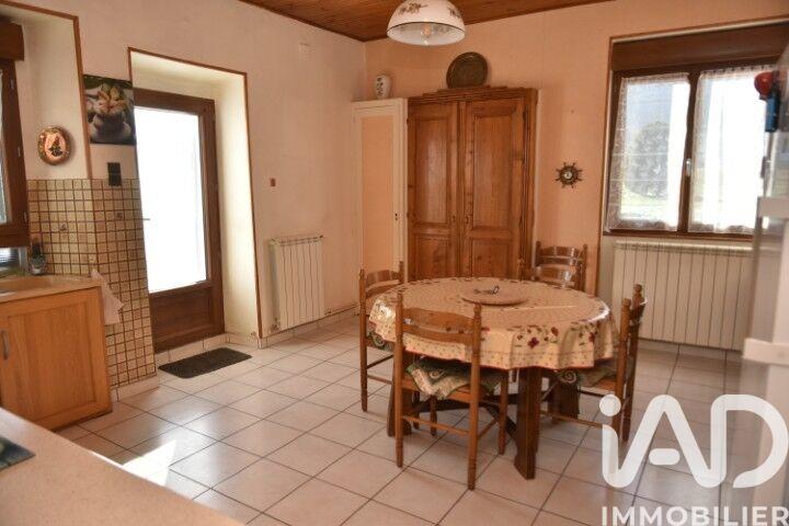 Maison - 110 m² - 6 pièces