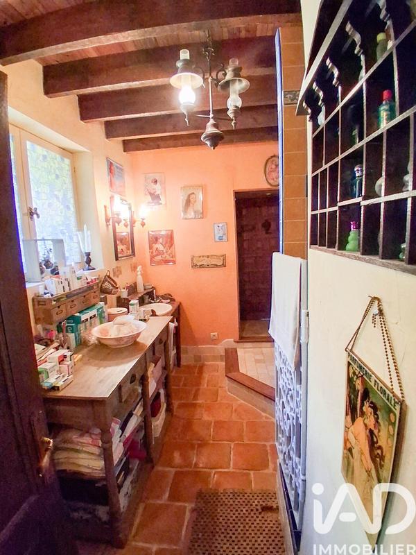 Maison - 210 m² - 8 pièces