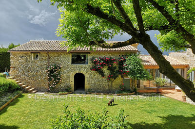 Bastide - 370 m² - 11 pièces