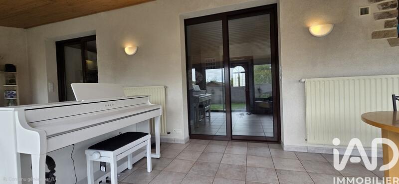 Maison - 100 m² - 5 pièces