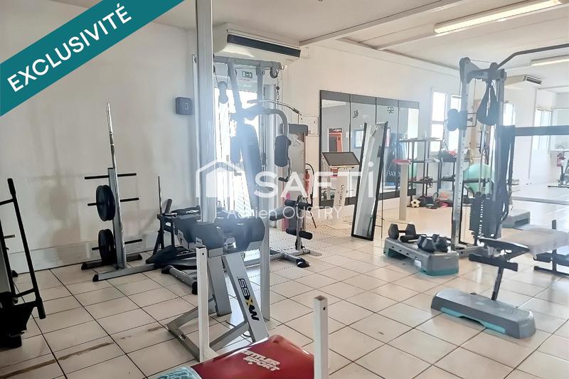 Local commercial - 240 m² - 6 pièces