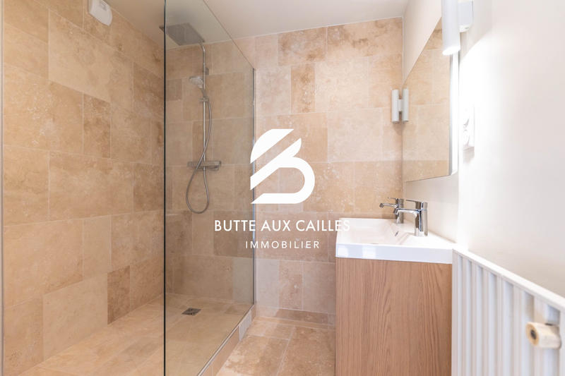 Appartement - 75 m² - 3 pièces