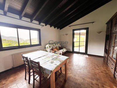 Maison ancienne - 121 m² - 6 pièces