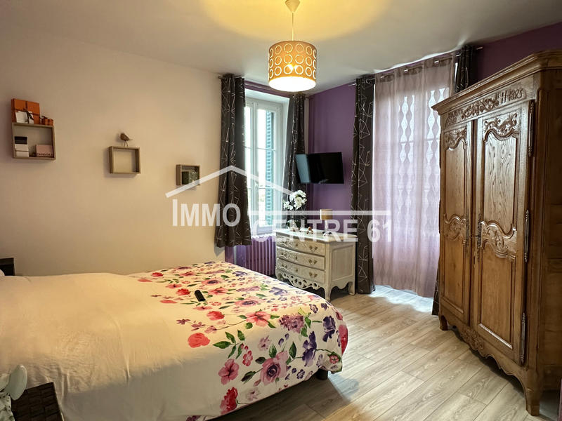 Maison - 163 m² - 9 pièces