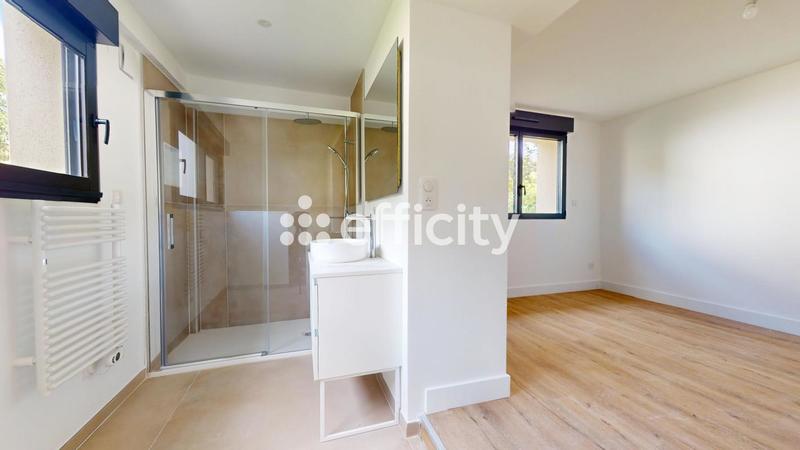 Pavillon - 174 m² - 6 pièces