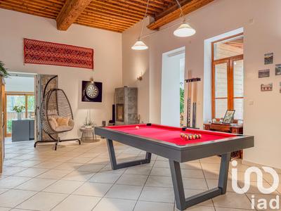 Maison - 213 m² - 8 pièces