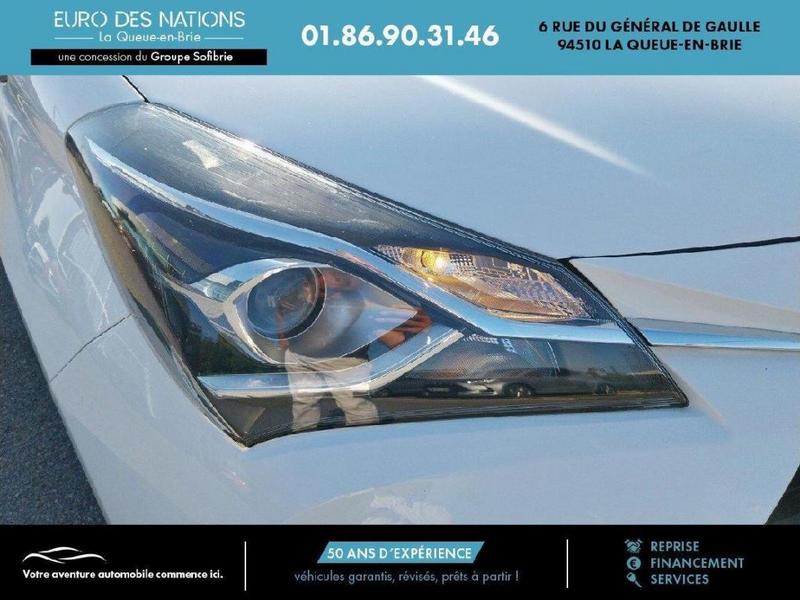 Toyota Yaris Hybride Pro 100h France Business