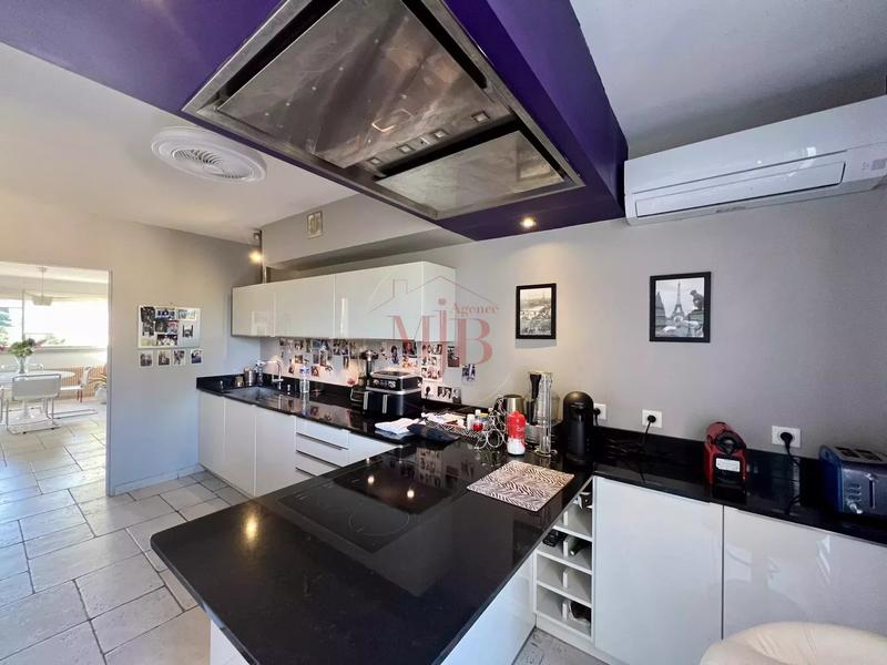 Appartement - 190 m² - 7 pièces