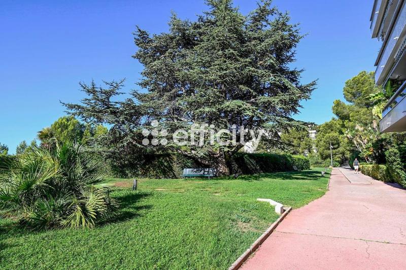 Appartement - 70 m² - 2 pièces