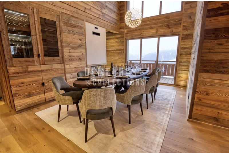 Châlet - 310 m² - 9 pièces