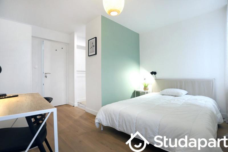 Chambre - 14 m² - 1 pièce