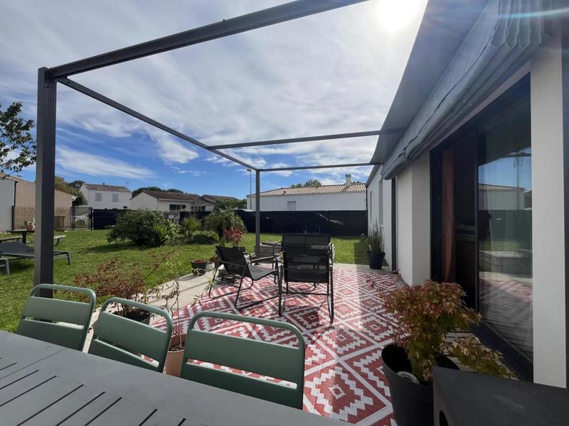 Maison - 110 m² - 4 pièces