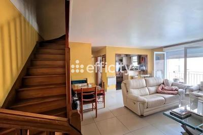 Appartement - 86 m² - 3 pièces