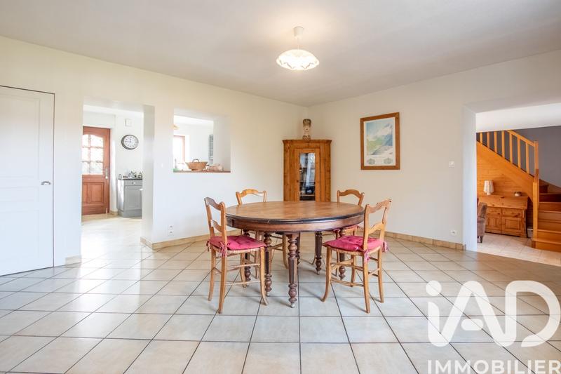 Maison - 200 m² - 6 pièces