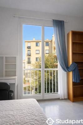 Chambre - 12 m² - 1 pièce