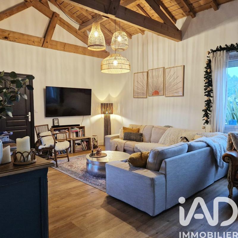 Maison - 180 m² - 7 pièces