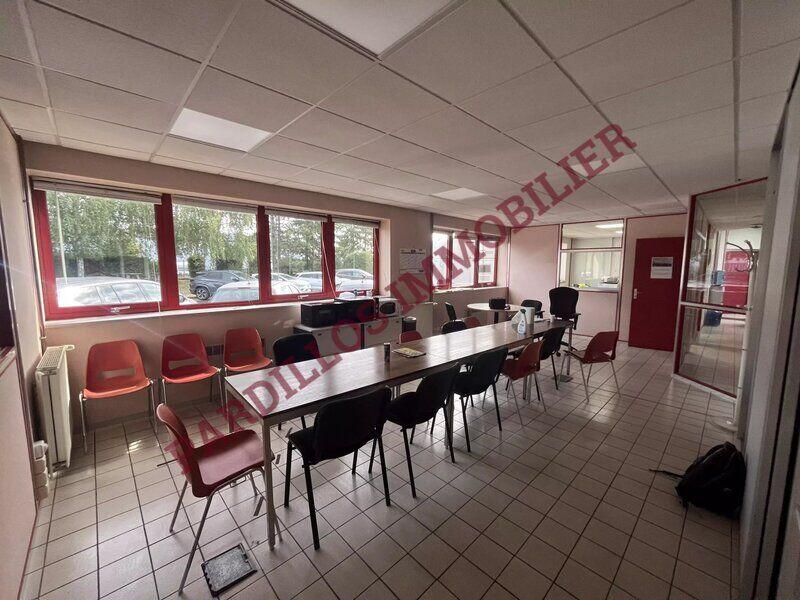 Local commercial - 10 250 m²