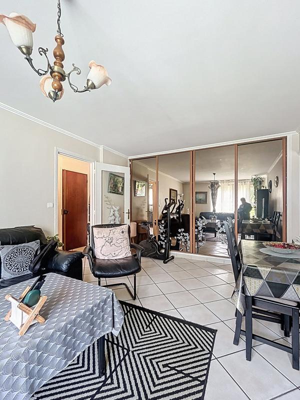 Appartement - 64 m² - 3 pièces