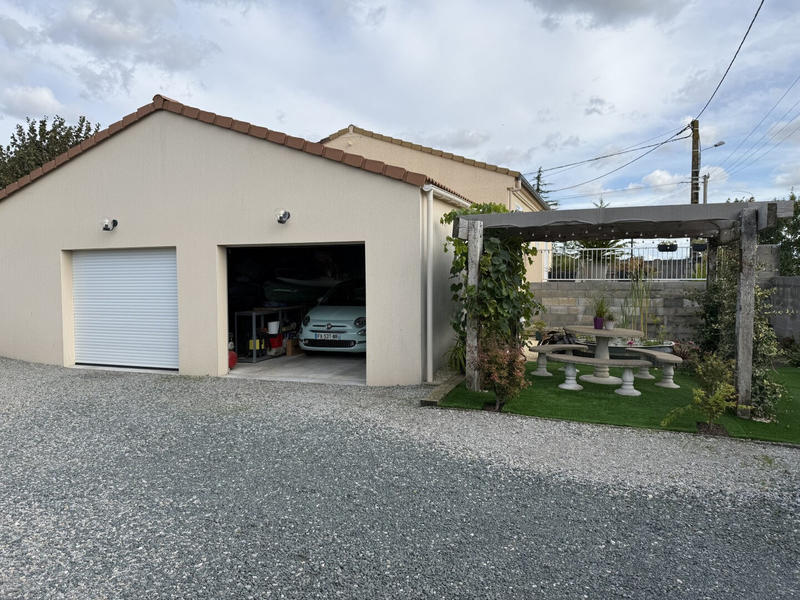 Maison - 92 m² - 5 pièces