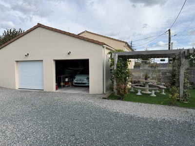 Maison - 92 m² - 5 pièces