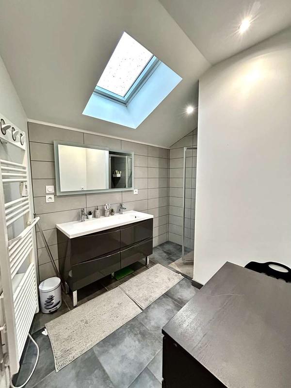 Maison - 117 m² - 6 pièces