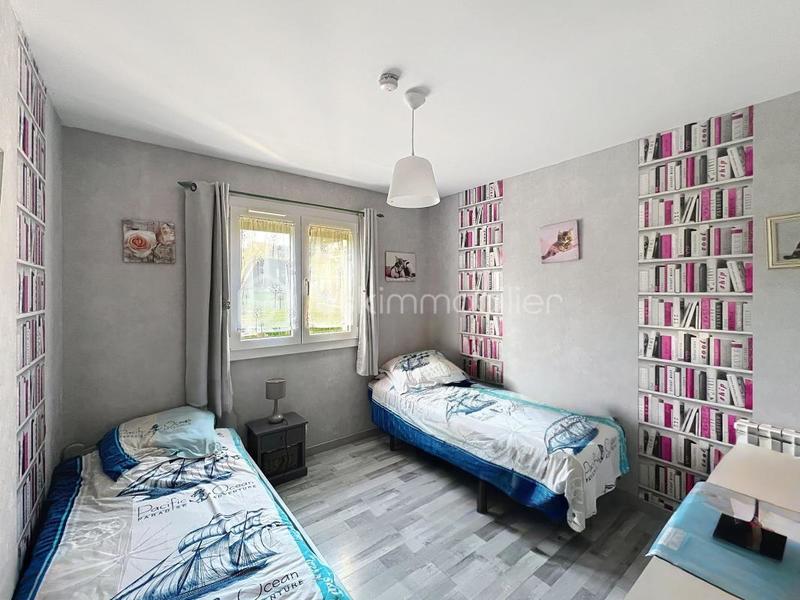 Maison traditionnelle - 110 m² - 7 pièces