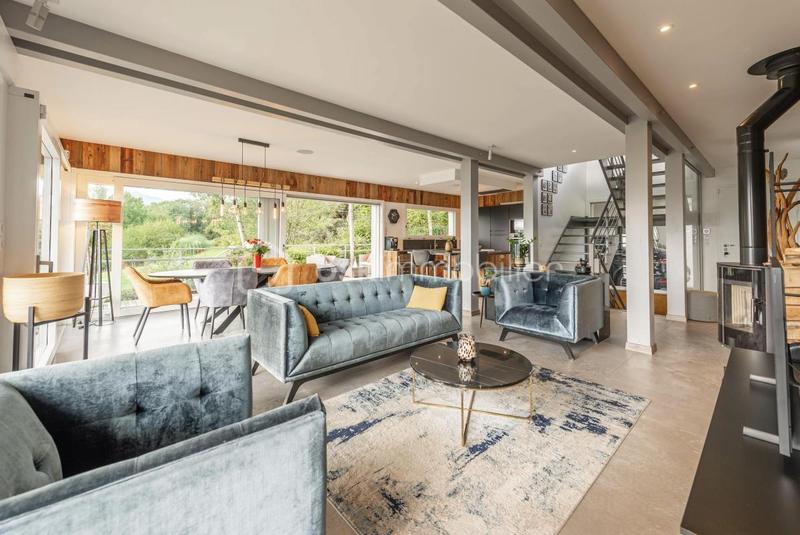 Maison d'architecte - 269 m² - 9 pièces