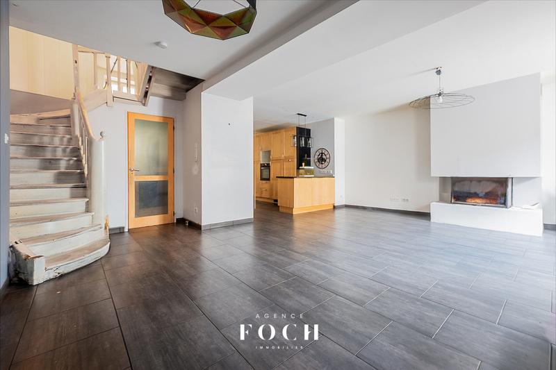 Maison - 140 m² - 6 pièces