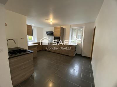 Maison - 222 m² - 8 pièces