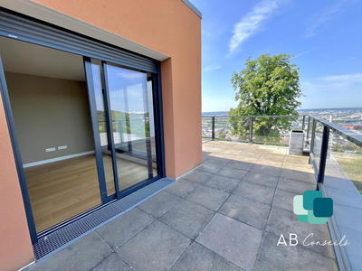 Appartement - 79 m² - 3 pièces