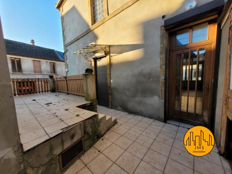 Immeuble - 195 m² - 6 pièces