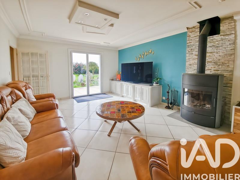 Maison - 209 m² - 6 pièces