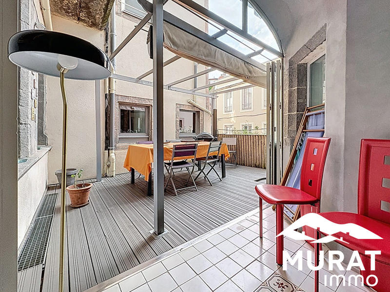 Appartement - 240 m² - 7 pièces