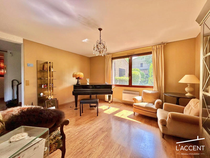 Villa - 230 m² - 7 pièces