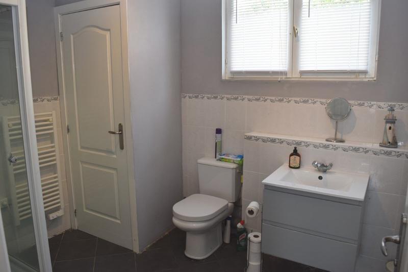 Maison - 111 m² - 8 pièces