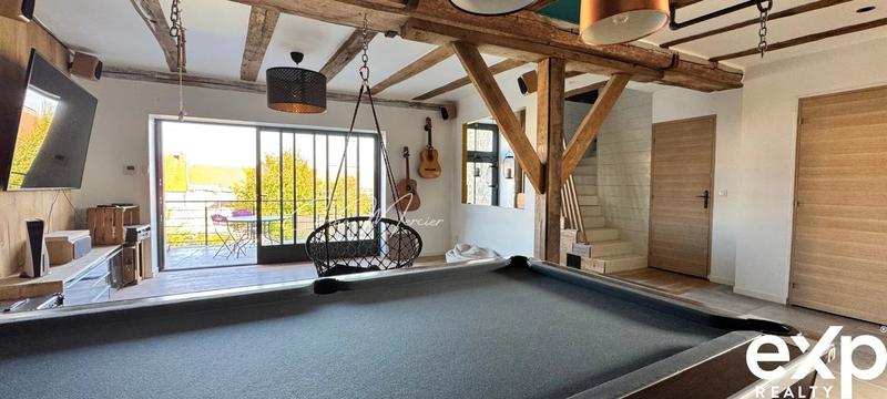 Maison - 174 m² - 7 pièces