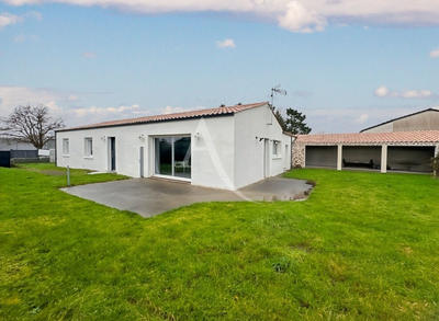 Maison - 102 m² - 4 pièces