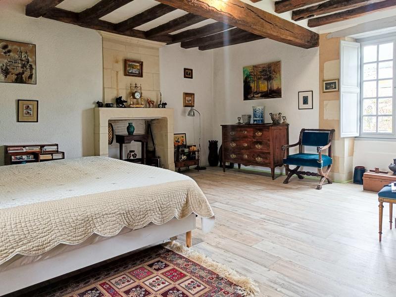 Maison - 180 m² - 10 pièces