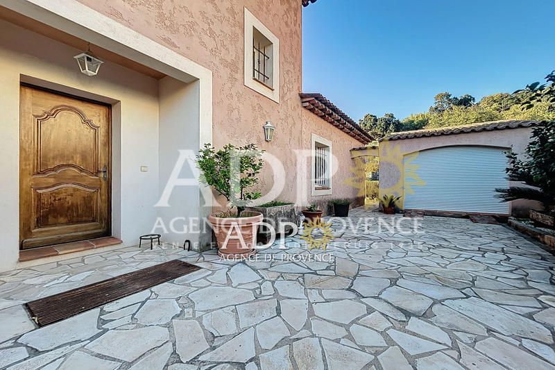 Maison - 174 m² - 4 pièces