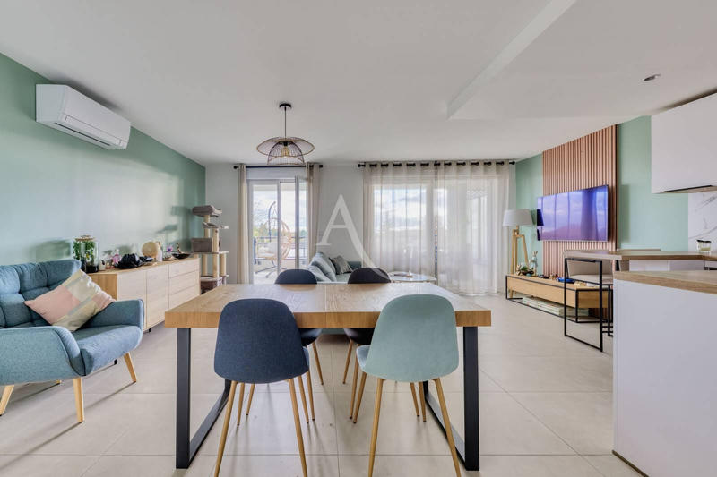 Appartement - 87 m² - 4 pièces