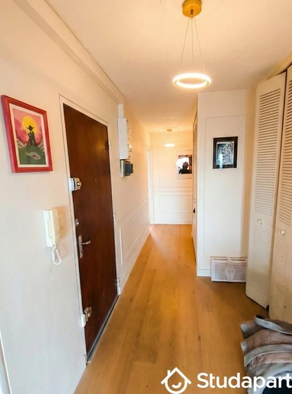 Chambre - 9 m² - 1 pièce